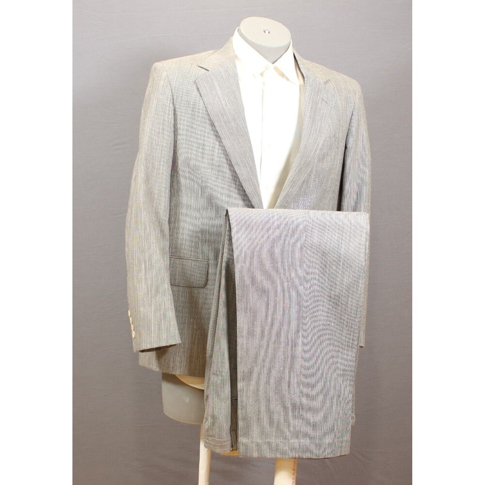 Cricketeer 2 pc Suit Mens Gray Striped 2 Bn 40R Pleated 34" Waist Vintage